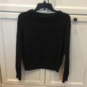 Universal Thread Black Crew Neck Cropped Sweater